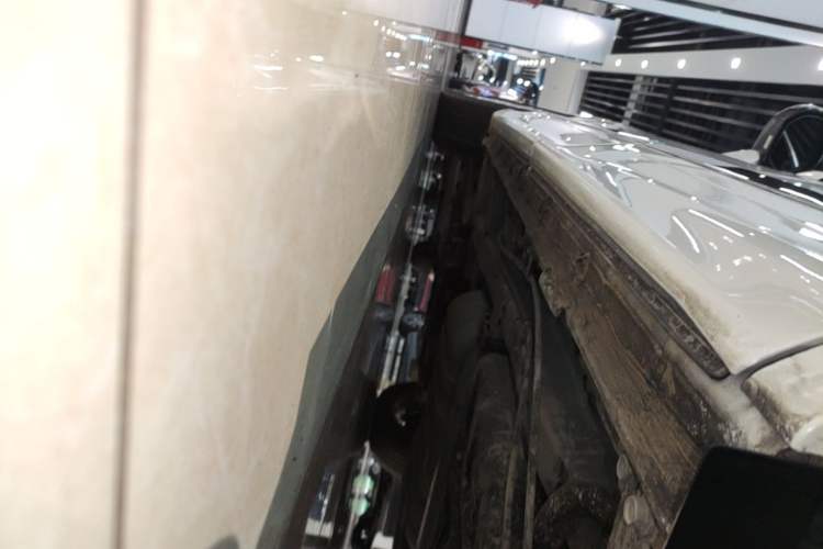 Used Honda Elysion 2016 2.4L Style Edition Left Side Sill