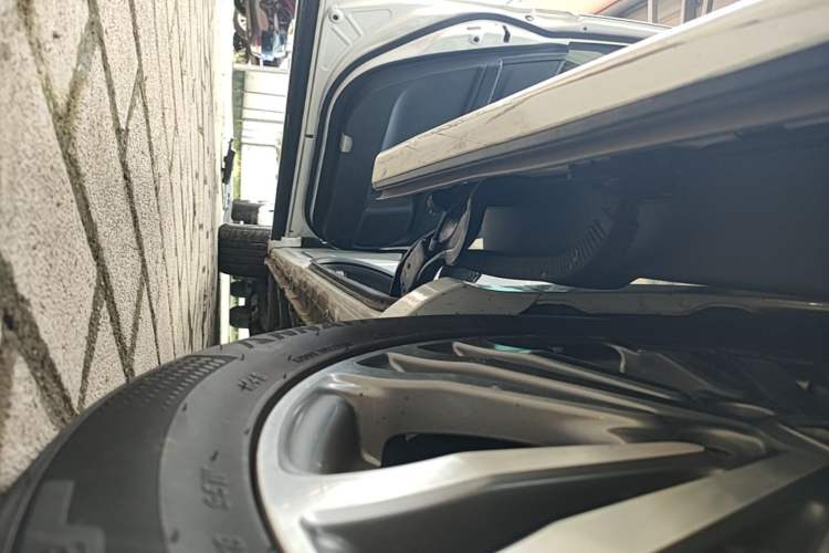 Used Honda Elysion 2016 2.4L Supreme Edition Left Side Sill