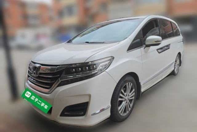 Ojetý Honda Elysion 2016 2.4L Luxury Edition