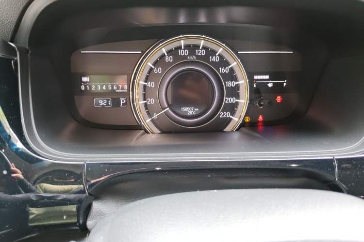 Used Honda Elysion 2016 2.4L Luxury Edition Odometer Close Up