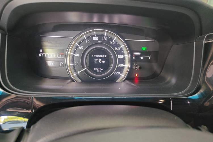 Used Honda Elysion 2016 2.4L Luxury Edition Odometer Close Up