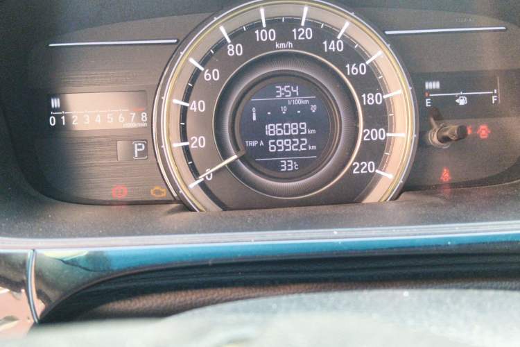 Used Honda Elysion 2016 2.4L Style Edition Odometer Close Up