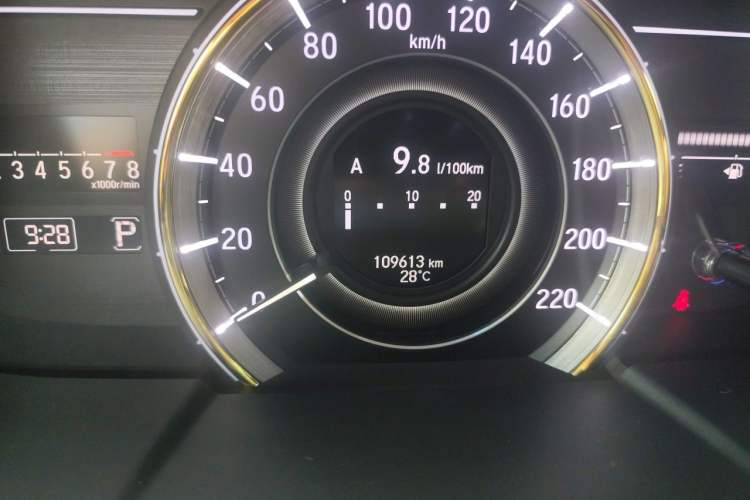 Used Honda Elysion 2016 2.4L Luxury Edition Odometer Close Up