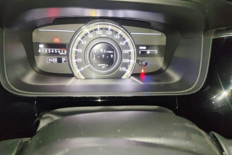 Used Honda Elysion 2016 2.4L Luxury Edition Odometer Close Up