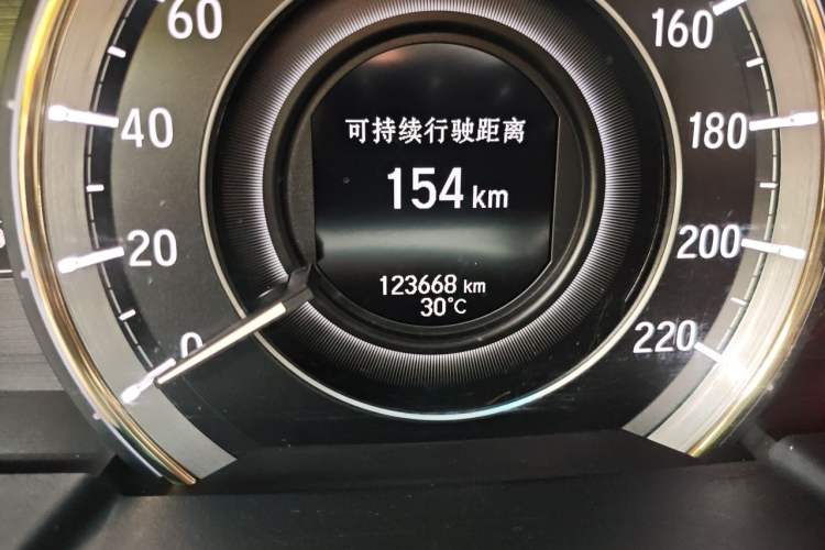 Used Honda Elysion 2016 2.4L Supreme Edition Odometer Close Up