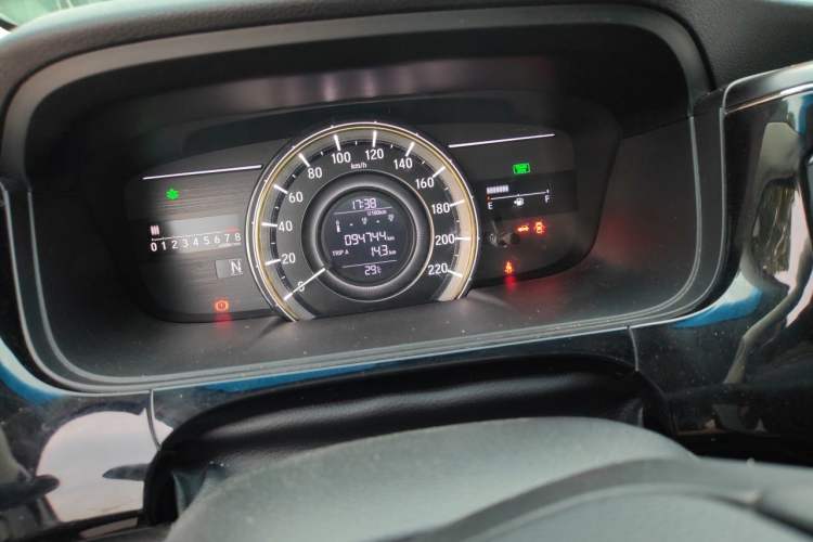Used Honda Elysion 2016 2.4L Style Edition Odometer Close Up