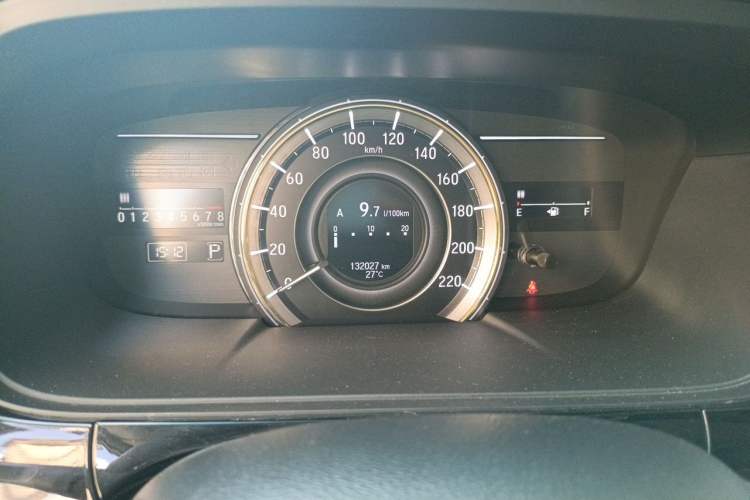 Used Honda Elysion 2016 2.4L Luxury Edition Odometer Close Up