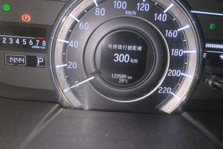 Used Honda Elysion 2016 2.4L Luxury Edition Odometer Close Up