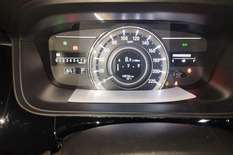 Used Honda Elysion 2016 2.4L Luxury Edition Odometer Close Up