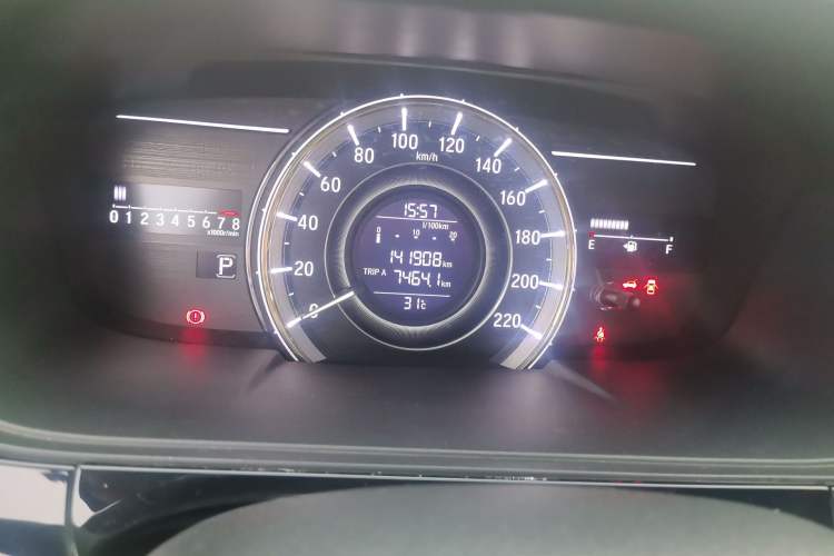 Used Honda Elysion 2016 2.4L Comfort Edition Odometer Close Up