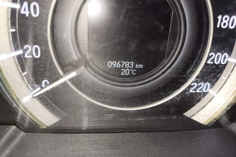 Used Honda Elysion 2016 2.4L Luxury Edition Odometer Close Up