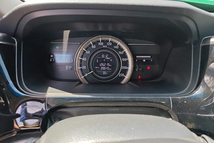 Used Honda Elysion 2016 2.4L Style Edition Odometer Close Up