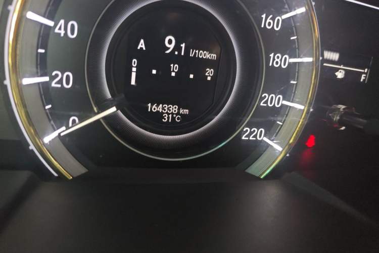 Used Honda Elysion 2016 2.4L Luxury Edition Odometer Close Up