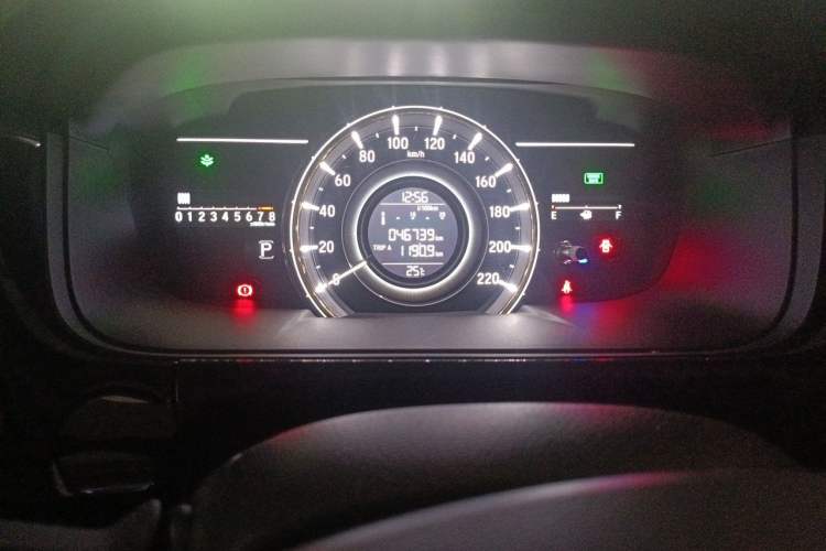 Used Honda Elysion 2016 2.4L Comfort Edition Odometer Close Up