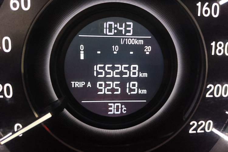 Used Honda Elysion 2016 2.4L Classic Edition Odometer Close Up
