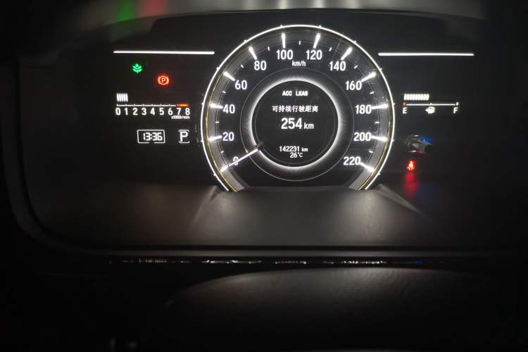 Used Honda Elysion 2016 2.4L Supreme Edition Odometer Close Up