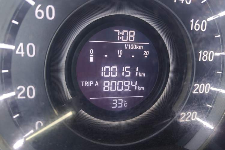 Used Honda Elysion 2016 2.4L Classic Edition Odometer Close Up
