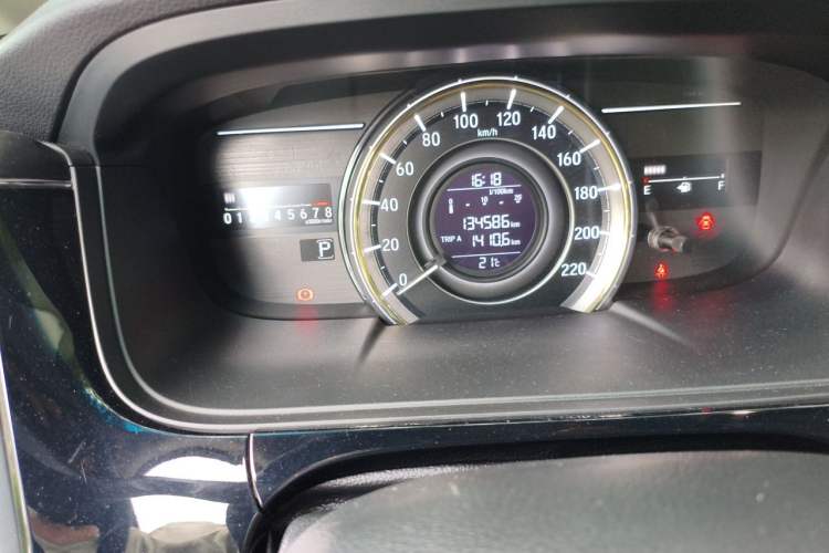 Used Honda Elysion 2016 2.4L Comfort Edition Odometer Close Up