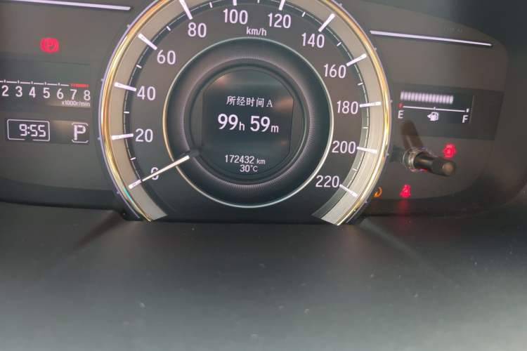 Used Honda Elysion 2016 2.4L Luxury Edition Odometer Close Up