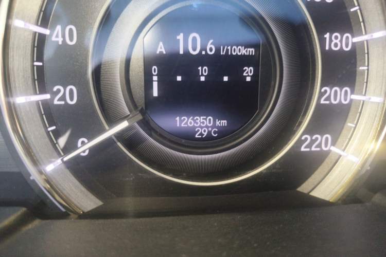 Used Honda Elysion 2016 2.4L Luxury Edition Odometer Close Up