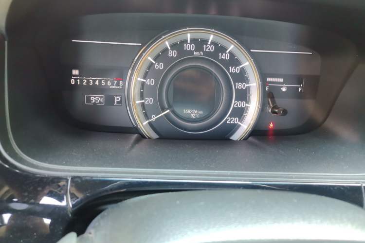 Used Honda Elysion 2016 2.4L Supreme Edition Odometer Close Up