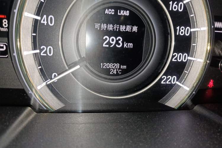 Used Honda Elysion 2016 2.4L Supreme Edition Odometer Close Up
