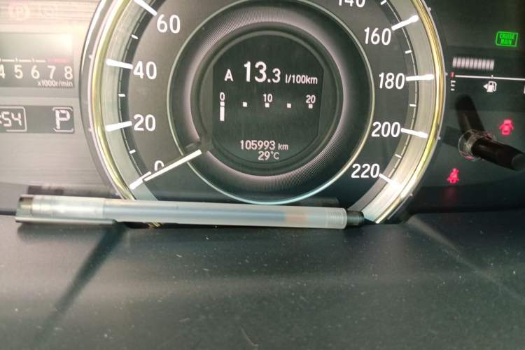 Used Honda Elysion 2016 2.4L Luxury Edition Odometer Close Up