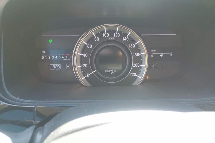 Used Honda Elysion 2016 2.4L Supreme Edition Odometer Close Up