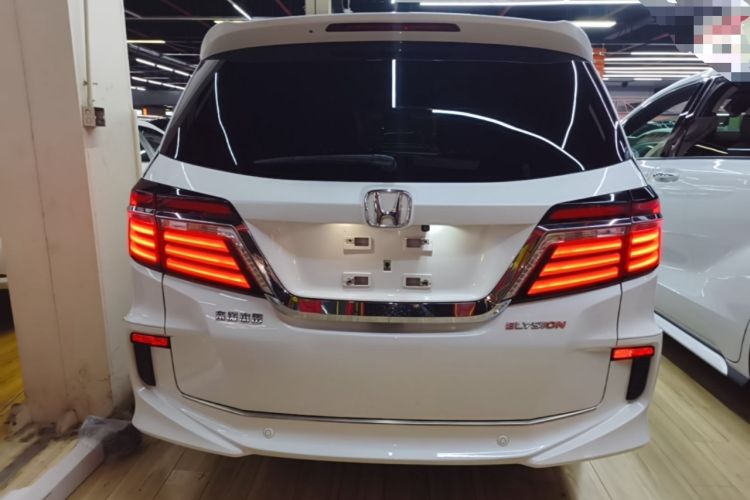 Used Honda Elysion 2016 2.4L Comfort Edition Rear
