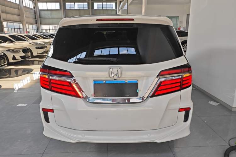 Used Honda Elysion 2016 2.4L Luxury Edition Rear