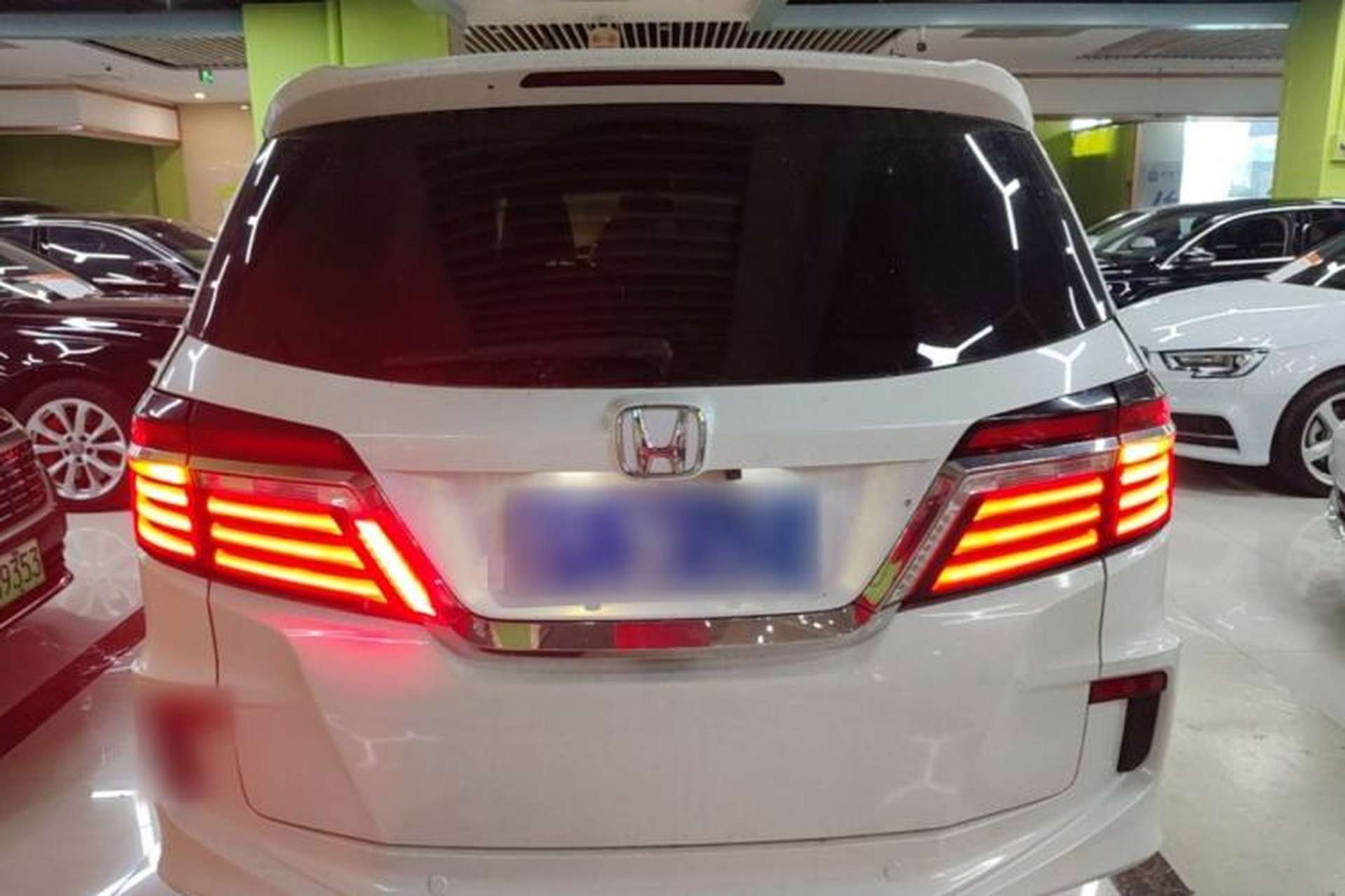 Used Honda Elysion 2016 2.4L Style Edition Rear