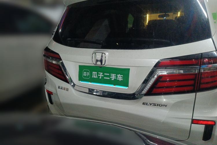 Used Honda Elysion 2016 2.4L Style Edition Rear
