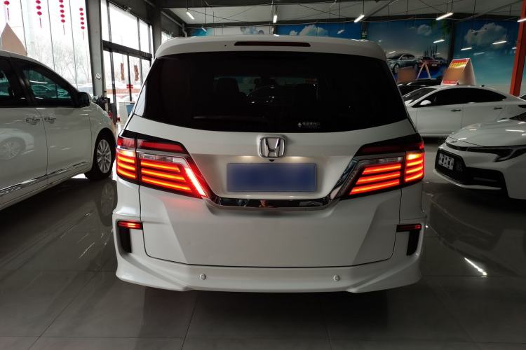 Used Honda Elysion 2016 2.4L Supreme Edition Rear