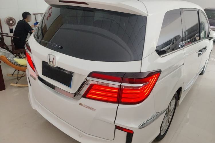 Used Honda Elysion 2016 2.4L Luxury Edition Rear