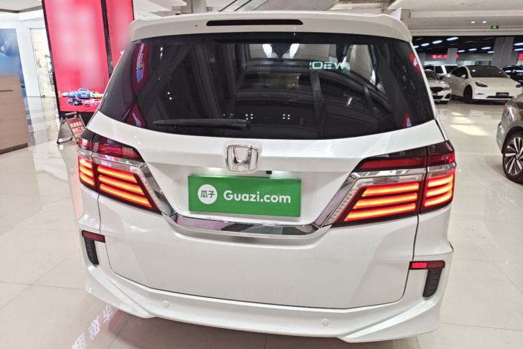 Used Honda Elysion 2016 2.4L Comfort Edition Rear