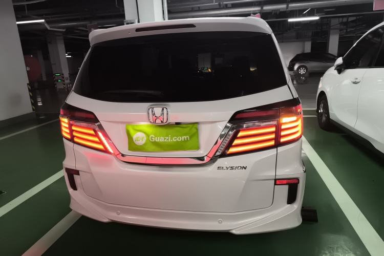 Used Honda Elysion 2016 2.4L Style Edition Rear
