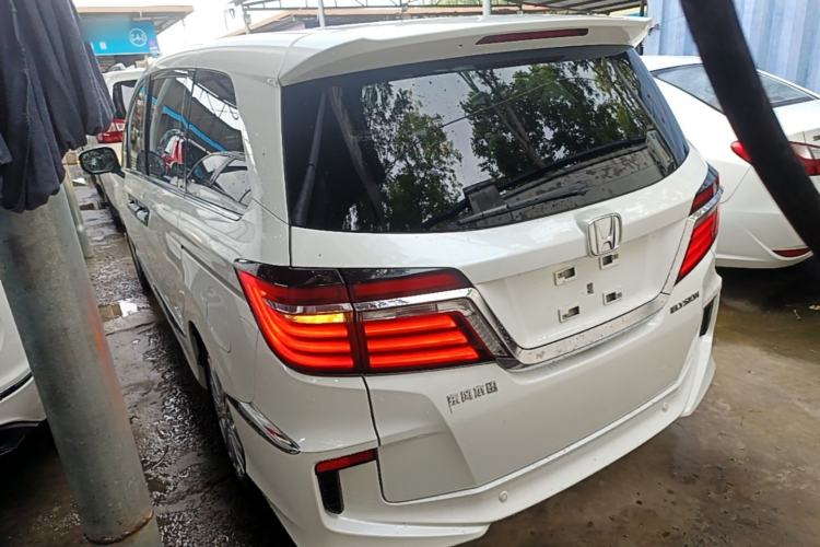 Used Honda Elysion 2016 2.4L Style Edition Rear Left 45 Deg