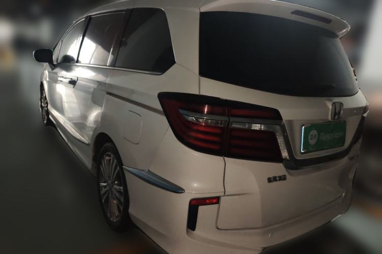 Used Honda Elysion 2016 2.4L Style Edition Rear Left 45 Deg