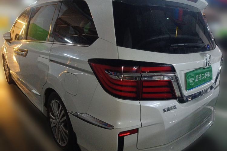 Used Honda Elysion 2016 2.4L Style Edition Rear Left 45 Deg
