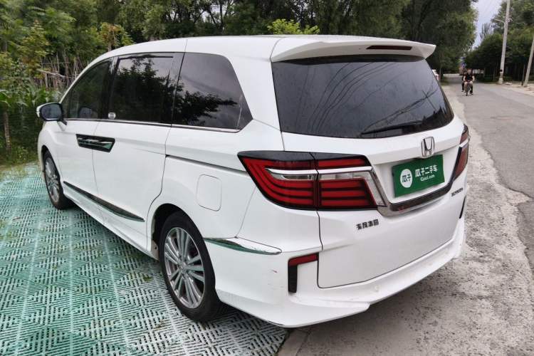 Used Honda Elysion 2016 2.4L Luxury Edition Rear Left 45 Deg