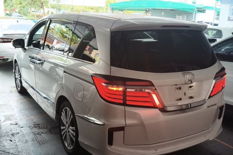 Used Honda Elysion 2016 2.4L Style Edition Rear Left 45 Deg