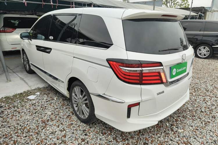 Used Honda Elysion 2016 2.4L Supreme Edition Rear Left 45 Deg