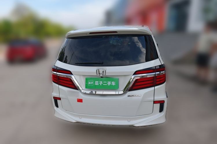 Used Honda Elysion 2016 2.4L Style Edition Rear