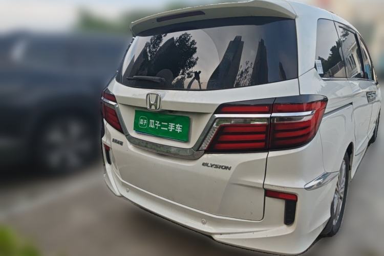 Used Honda Elysion 2016 2.4L Style Edition Rear