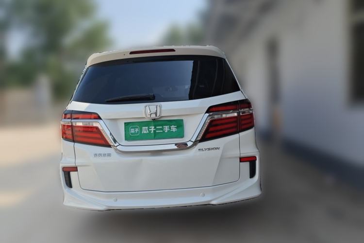 Used Honda Elysion 2016 2.4L Supreme Edition Rear