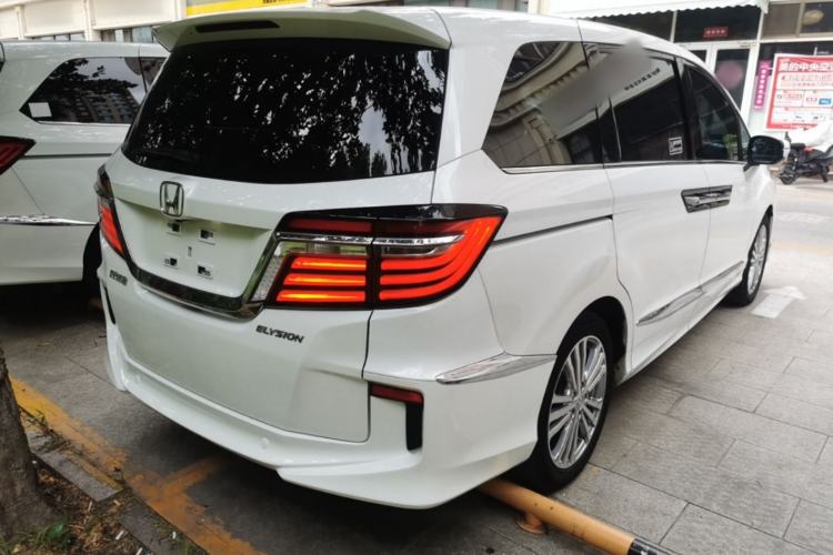 Used Honda Elysion 2016 2.4L Supreme Edition Rear Right 45 Deg