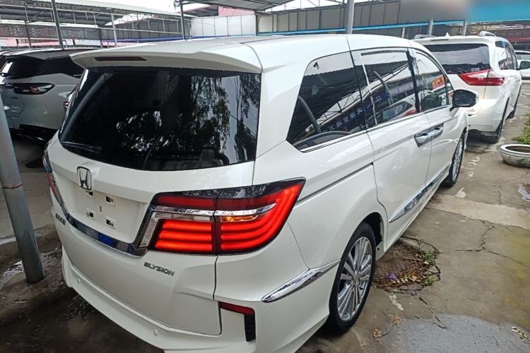 Used Honda Elysion 2016 2.4L Style Edition Rear Right 45 Deg