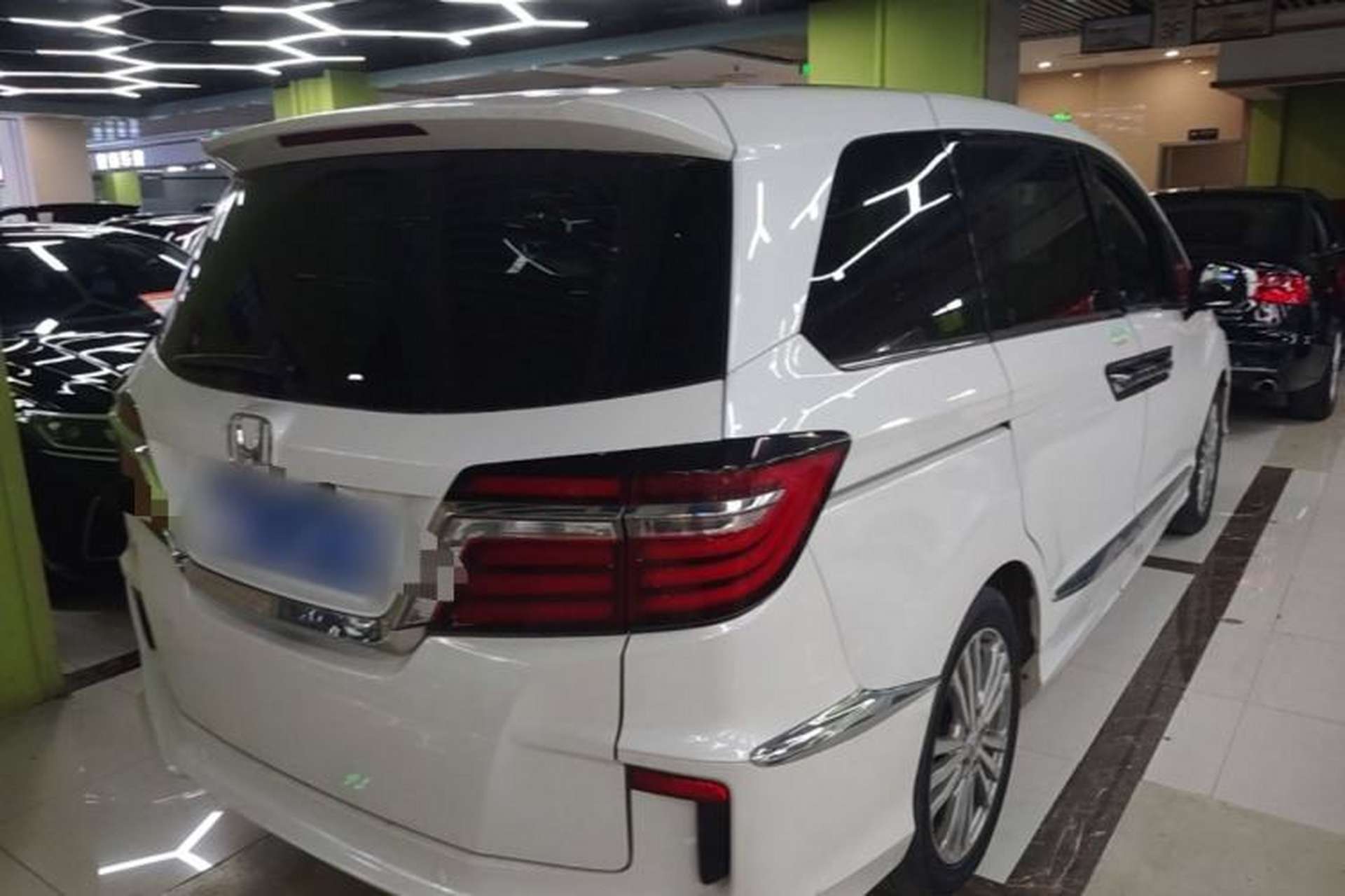 Used Honda Elysion 2016 2.4L Style Edition Rear Right 45 Deg