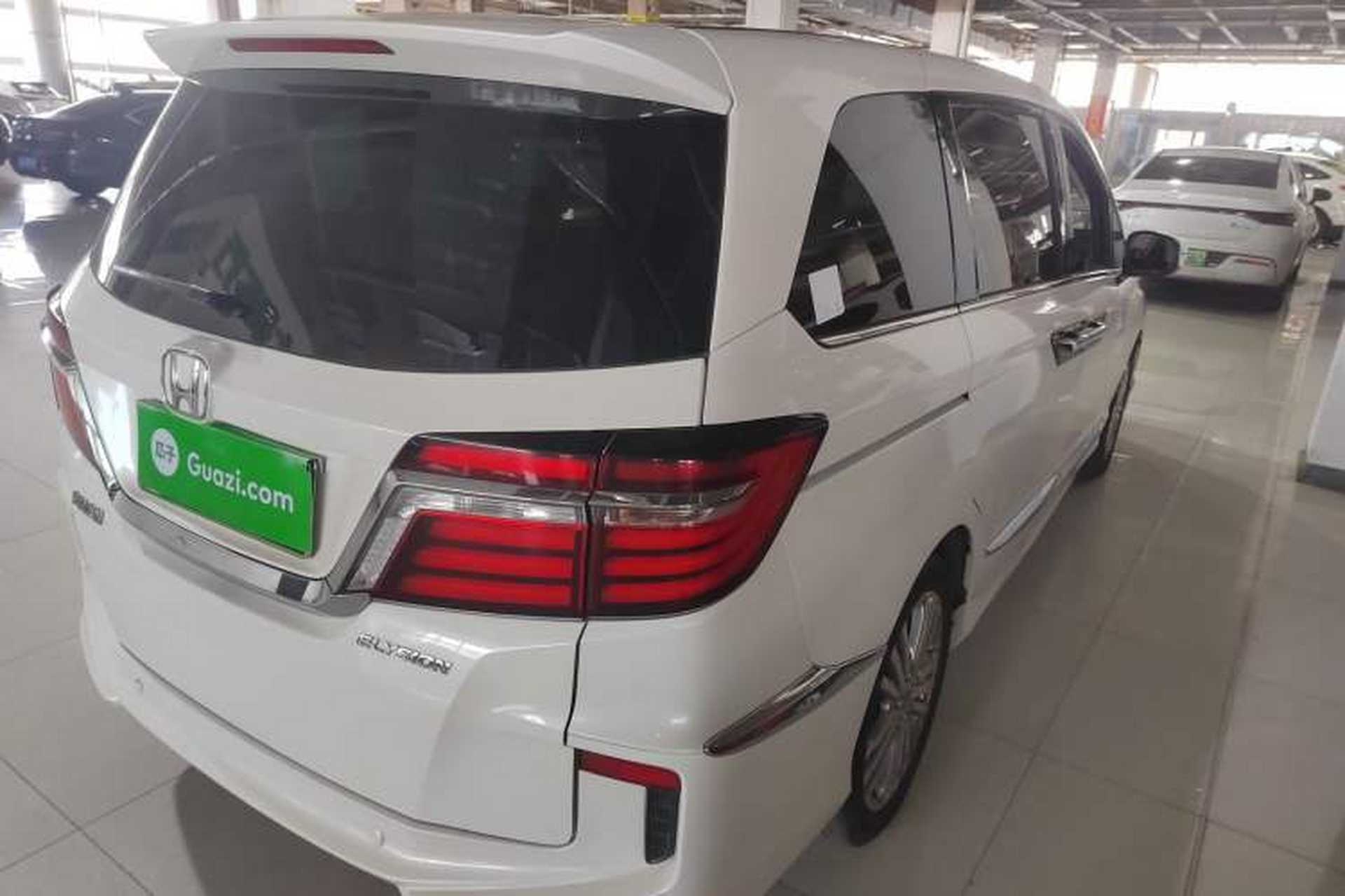 Used Honda Elysion 2016 2.4L Classic Edition Rear Right 45 Deg