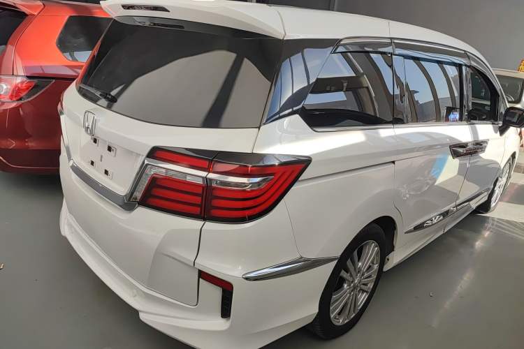Used Honda Elysion 2016 2.4L Style Edition Rear Right 45 Deg